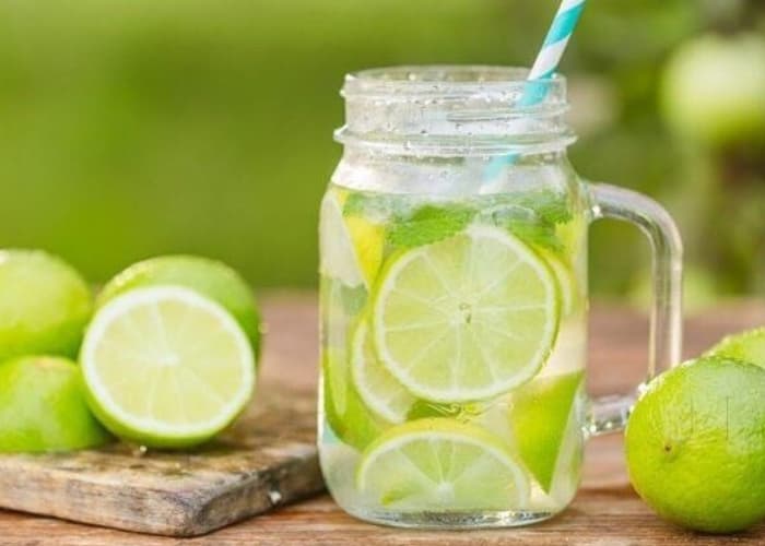 Uống trà chanh có tác hại gì không?