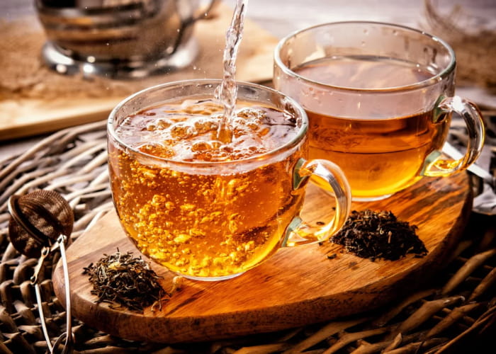 Uống trà hết hạn có sao không? Nguy cơ tiềm ẩn