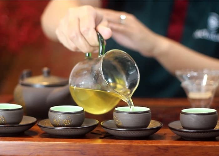 Uống trà có làm tăng huyết áp không